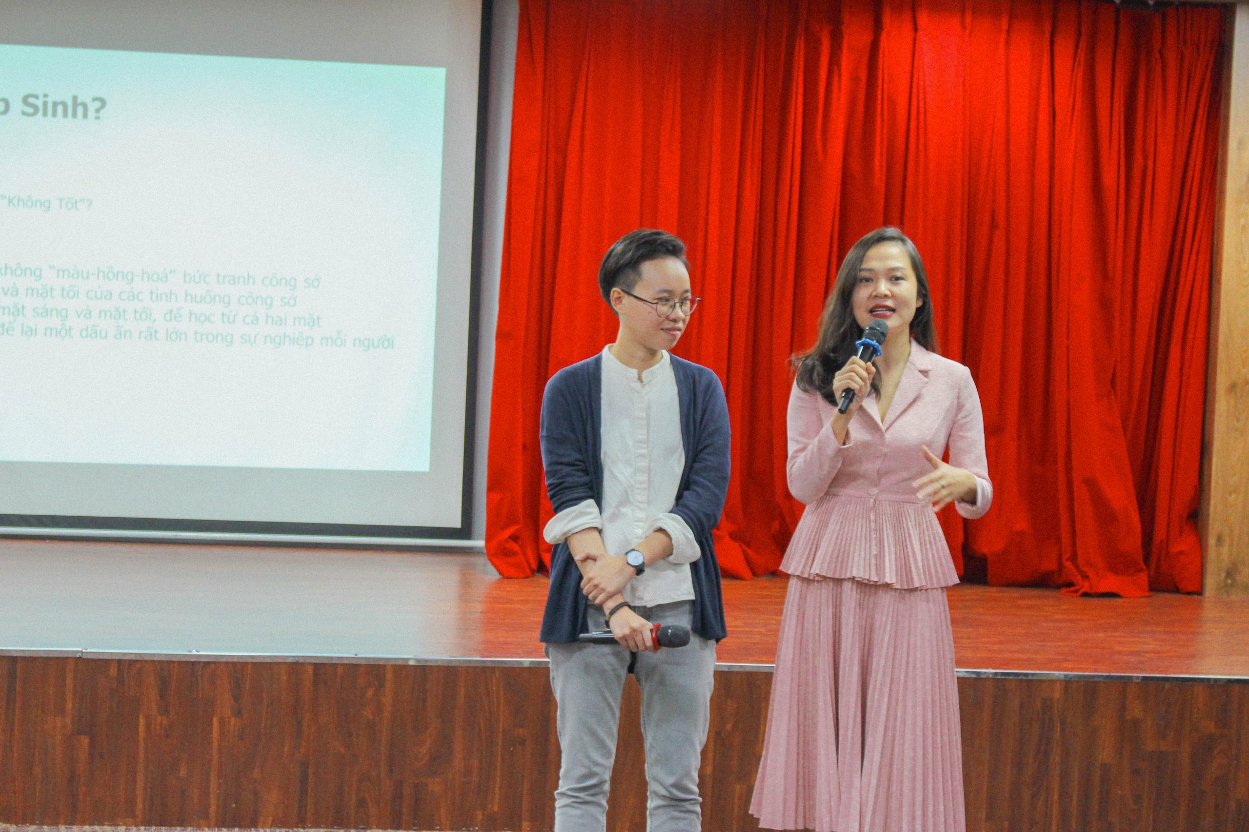 Giao lưu “Chuyện Thực Tập” với tác giả Đặng Huỳnh Mai Anh tại Đại Học Hoa Sen